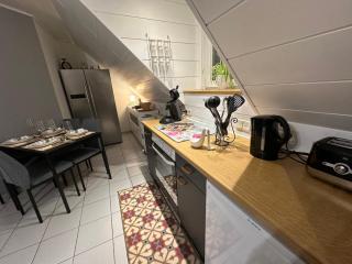 Zentrale Maisonette mit Büro & Parkplatz - Griesheim - 6