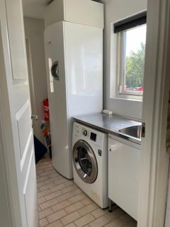Cozy villa with hot tub, free parking - Älvängen - 8