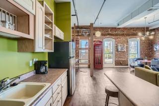 Historic Loft in Ballpark 30 Day Stay Sleeps 4 - 5