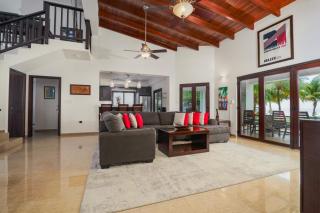 Castaway Villa - 4 Bedroom Beachfront Villa - Maya Beach - 7