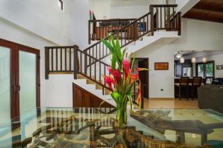 Castaway Villa - 4 Bedroom Beachfront Villa - Maya Beach - 2