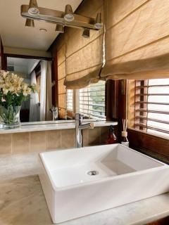 Espectacular casa en la mejor zona de Mendoza - Mendoza - 9