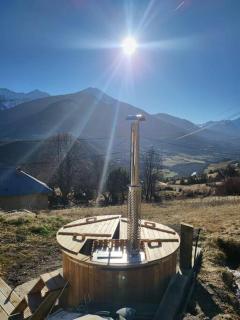 Chalet de montagne, bain scandinave, 35 min des stations - Chateauroux-les-Alpes - 0