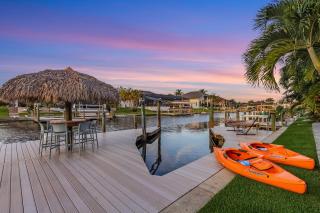 Luxury Villa, Private Pool and Canal View - Villa Coral Grand - Roelens - Cape Coral - 4