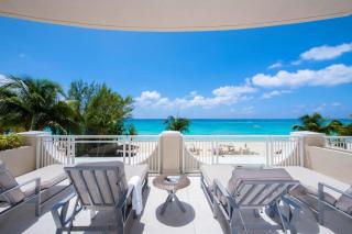 Beachcomber 12 - George Town - 7