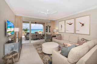 Beachcomber 12 - George Town - 4