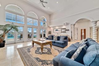 Lucky View Beach House - 2