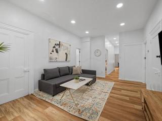 Bloomfield, Shadyside !2 Modern and Spacious Two Bedroom Apt with Free Parking - Pittsburgh - 8