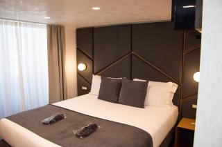 Home at Rome Luxury Navona Suites - 8