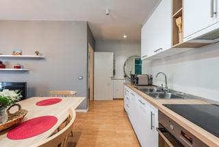 Bright and Spacious Apartment - New Boulevard View - 1