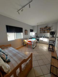 Excelente Apartamento a 1 quadra e meia do mar - Florianópolis - 9