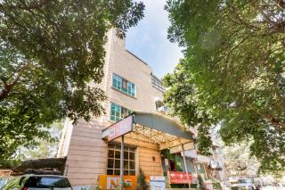 Super Collection O Queen Residency - Gurgaon - 9