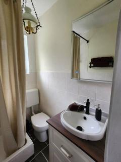 Charmante Wohnung in schöner Lage - 3