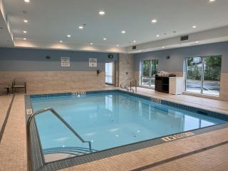 Holiday Inn Express & Suites Courtenay - Comox by IHG - 1