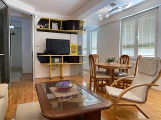 BNB Apartment Center - 7