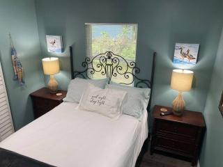 Nature Coast Getaway #3 - Charming 2 Bedroom - Homosassa Springs - 3