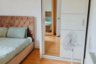 Beautiful 3BD Family Home With Huge Private Graden - Londra - 3