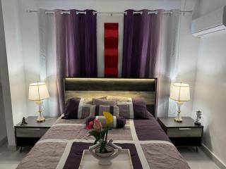 Casa Mi Luz Ilumina tu Estancia con Elegancia y Confort en San Juan - San Juan - 0