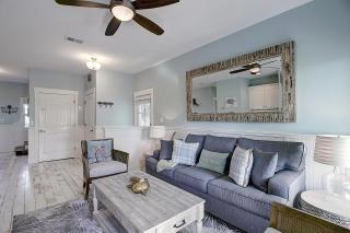 Coastal Hideaway 230 BE - Port Aransas - 4