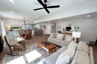 Norris Lake Modern Farmhouse Retreat - Sharps Chapel - 0