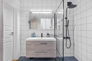 Modern Central 90 sqm Apartment free parking - Trondheim - 1