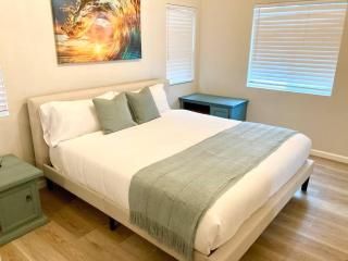 Family Getaway Close to Beach and Legoland - Oceanside - 2