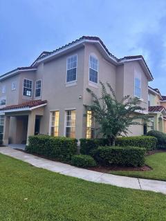 Modern Vacation Studio Minutes Away From The Parks - Davenport - 4