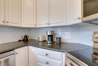 Townhome with Patio Less Than 5 Mi to UF Campus! - Gainesville - 1