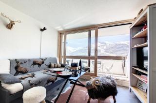 Résidence Combes - Appartement moderne · Départ et retour skis aux pieds · Balcon MAE-1074 - Les Menuires - 0
