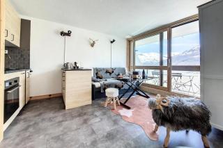 Résidence Combes - Appartement moderne · Départ et retour skis aux pieds · Balcon MAE-1074 - Les Menuires - 6