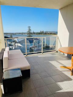 Ocean Views, Sundrift, Unit 18 - The Entrance - 5