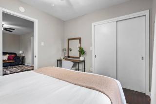 The Hideaway on Hazel- Luxury Smart Home w Hot Tub - Ames - 5