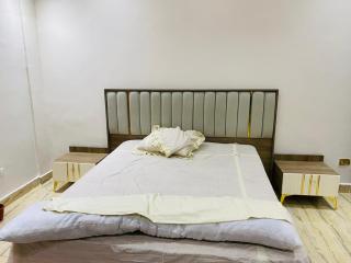 Private Apartment In Villa Zayed - Sheikh Zayed - 2
