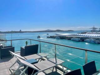 All New Lux Panoramic Sea-view Penthouse on Princes Wharf! The Heart of Auckland CBD! Free Parking! - Auckland - 0