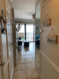 Corpus Christi North Beach Waterfront Cozy Condo, 2 pools and awesome Views! - Corpus Christi - 8