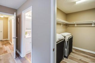 Comfy Suburb Home with King Beds by Arpt Dwnt UofR - 3