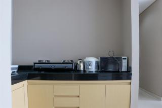 Spacious and Comfy 3BR Ciputra International Apartment By Travelio - Jakarta - 3