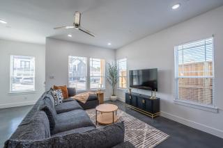 Boho Mod-Pad East Downtown - Houston - 0