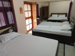 RaghuvarDham Delux 3 Double Beds - 3
