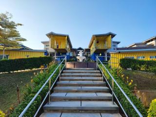 Solesor Kampong Beach Resort - Port Dickson - 0