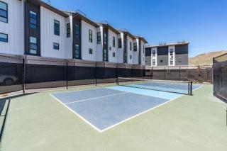 Amazing Deluxe 2BR Pool Gym Htub - Salt Lake City - 2