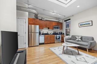 Logan Circle Carriage House 1b-1b Central & Bright - Washington - 9