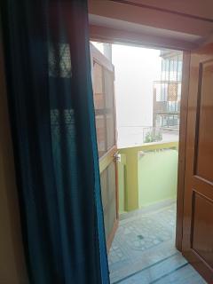 RaghuvarDham Delux 1 Double Bed, 1 Single Bed Room - Ayodhya - 1