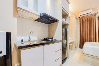 Cozy Living Studio at Transpark Bintaro Apartment By Travelio - 4