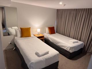 Lakefront Apartments,18 LAKE ESPLANADE ROAD - Queenstown - 9