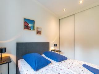 Holiday Home in Molenschot near Nature Reserves - Molenschot - 1