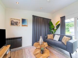 Holiday Home in Molenschot near Nature Reserves - Molenschot - 3