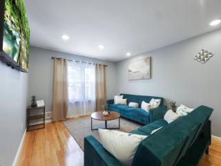 Spacious Retreat for 16 Your Perfect Group Getaway - Irvington - 8