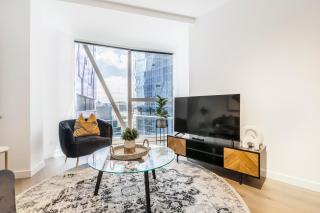 Stylish Apt in West Side Place Best Location! - 9