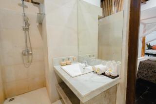 Villa Etnik Seminyak - Seminyak - 4